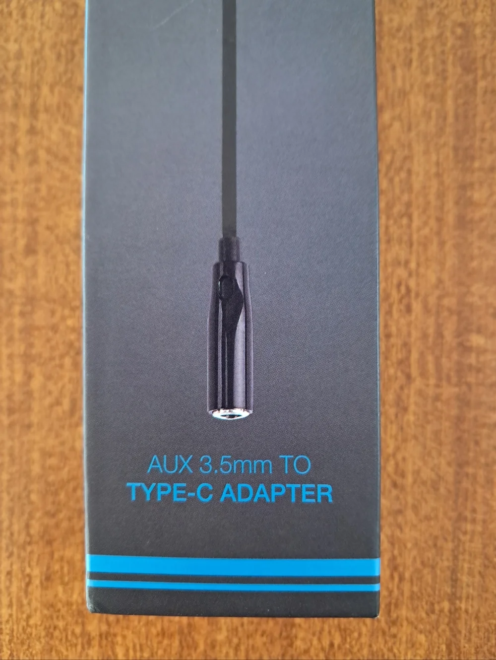 New Brookstone Aux 3.5 MM To Type C Adapter 6 Inch Electronics Phone